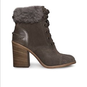 Ugg jaxon boot